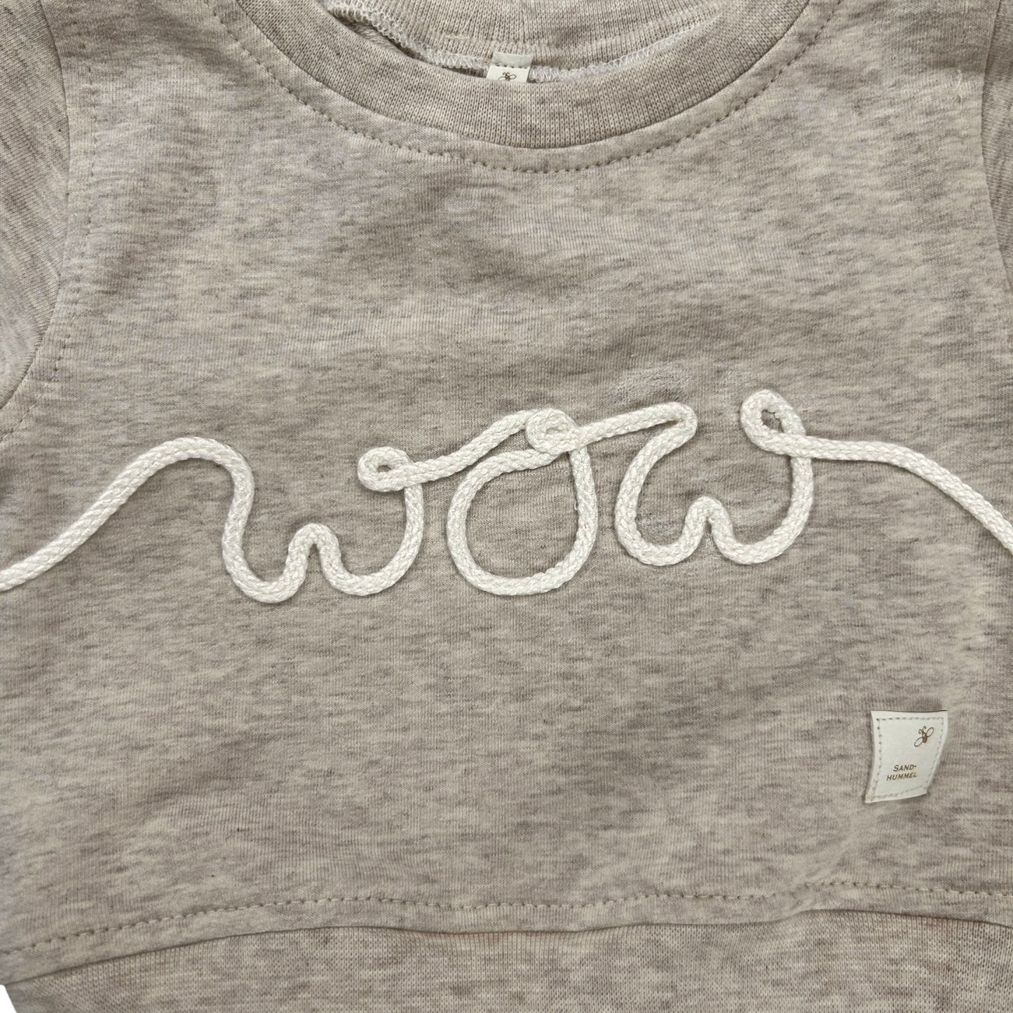Sweat-Shirt French Terry mit Kordelapplikation "wow"