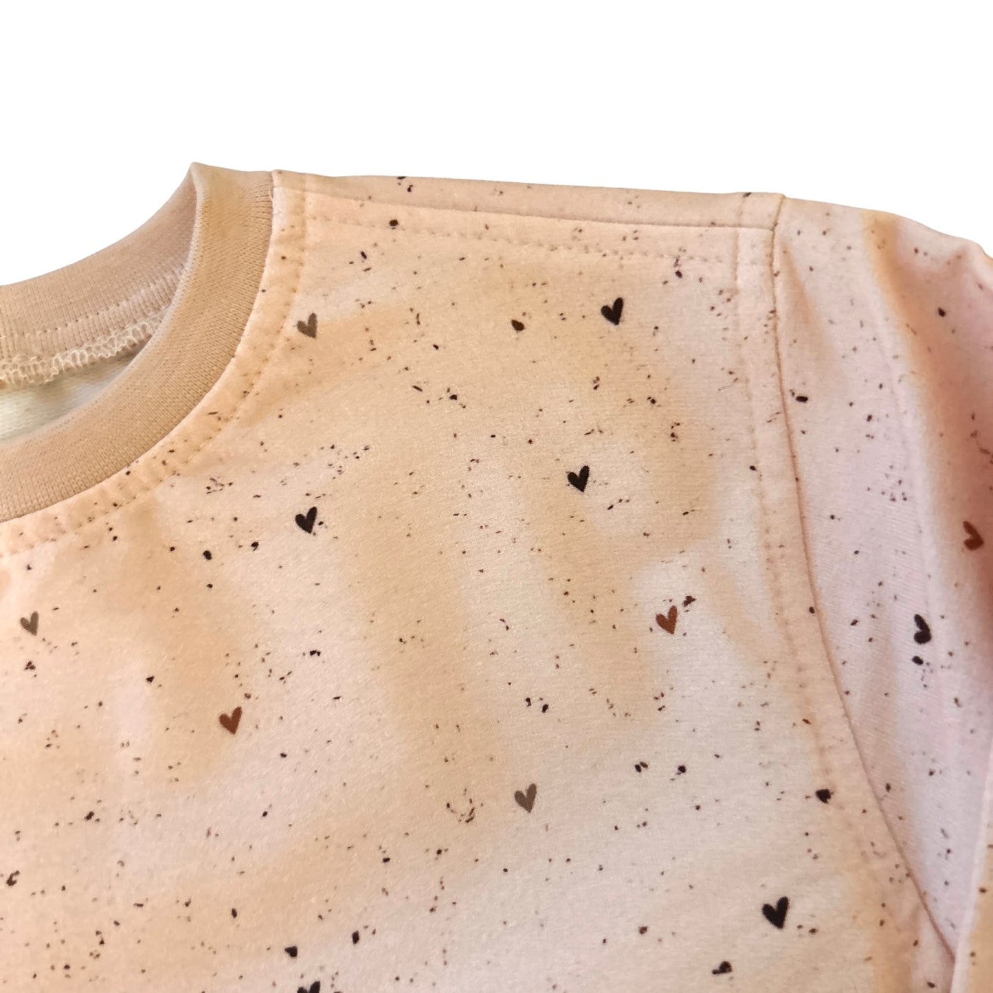 Shirt French Terry Dekor Herzchen Konfetti nude/rosa
