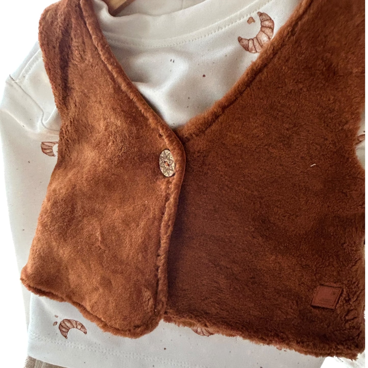 Basic-Shirt French Terry Motiv Croissant