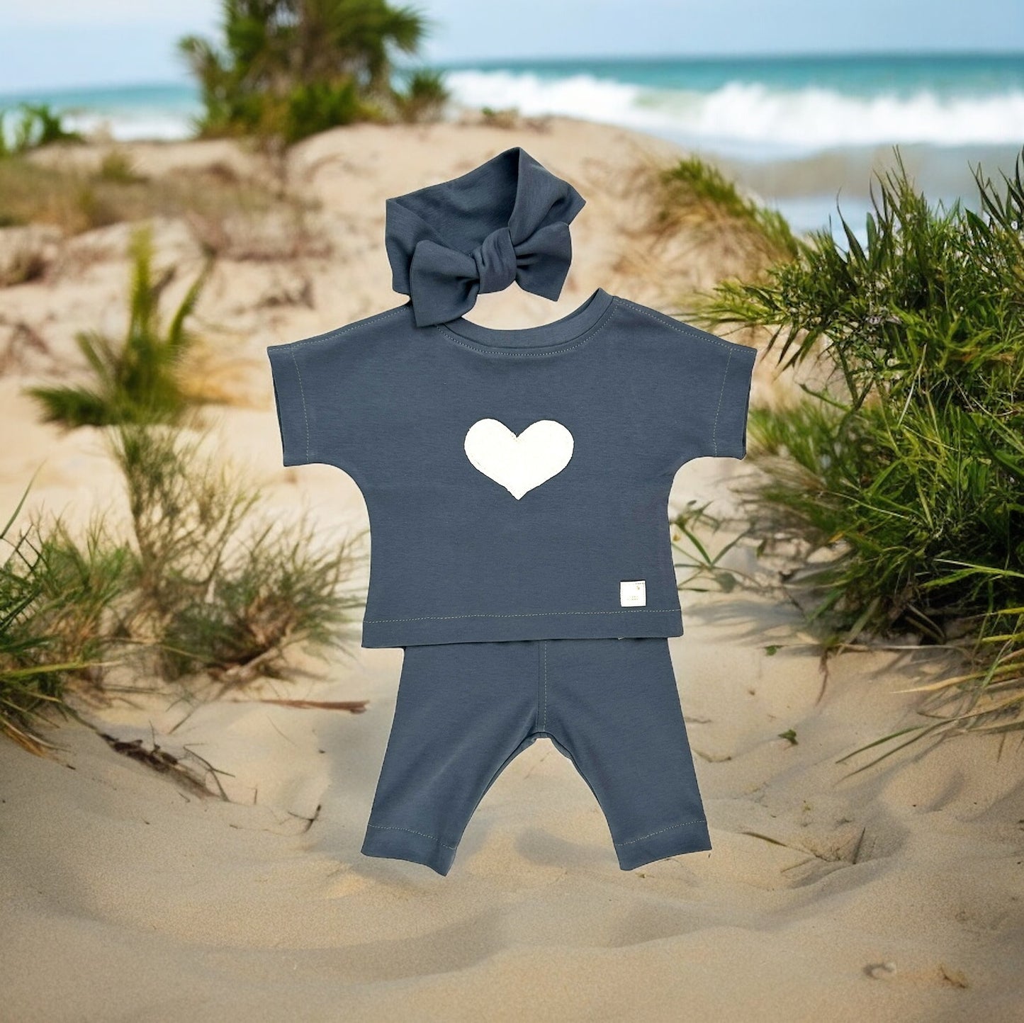 Shirt Jersey blau-grau Applikation Herz