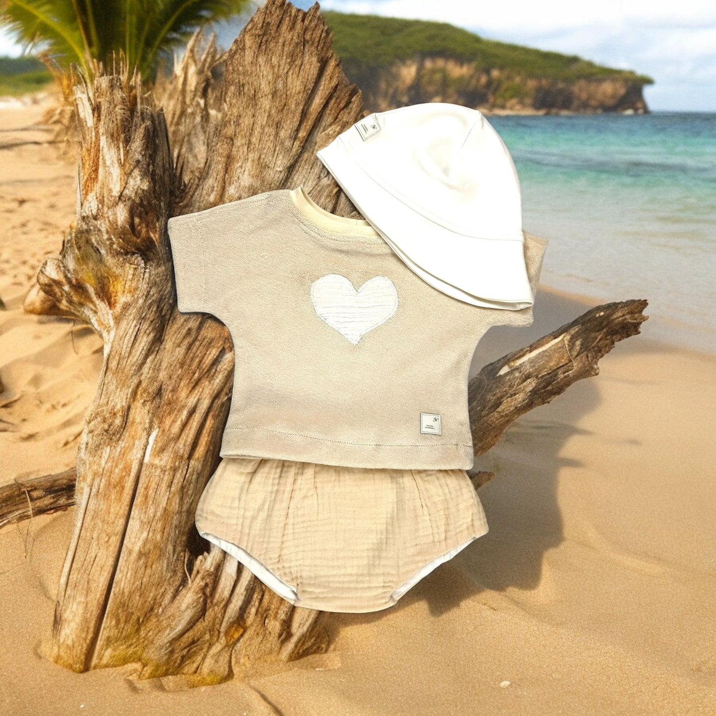 Shirt Strickfrottee beige Applikation Herz