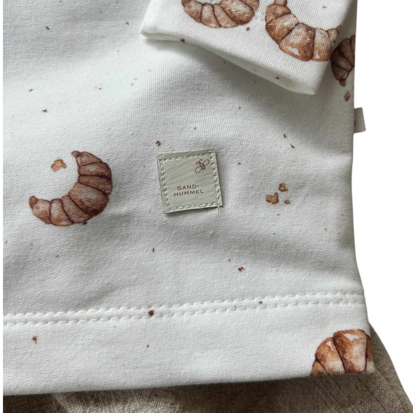 Basic-Shirt French Terry Motiv Croissant