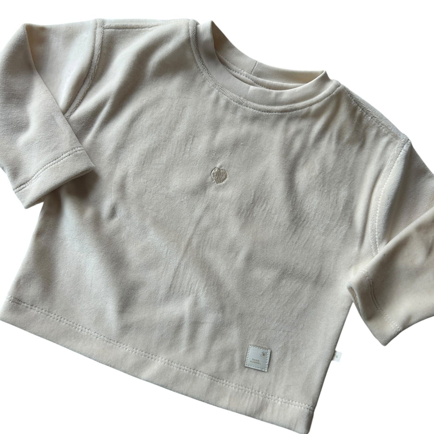Nicky-Shirt mit aufgesticktem Herzchen