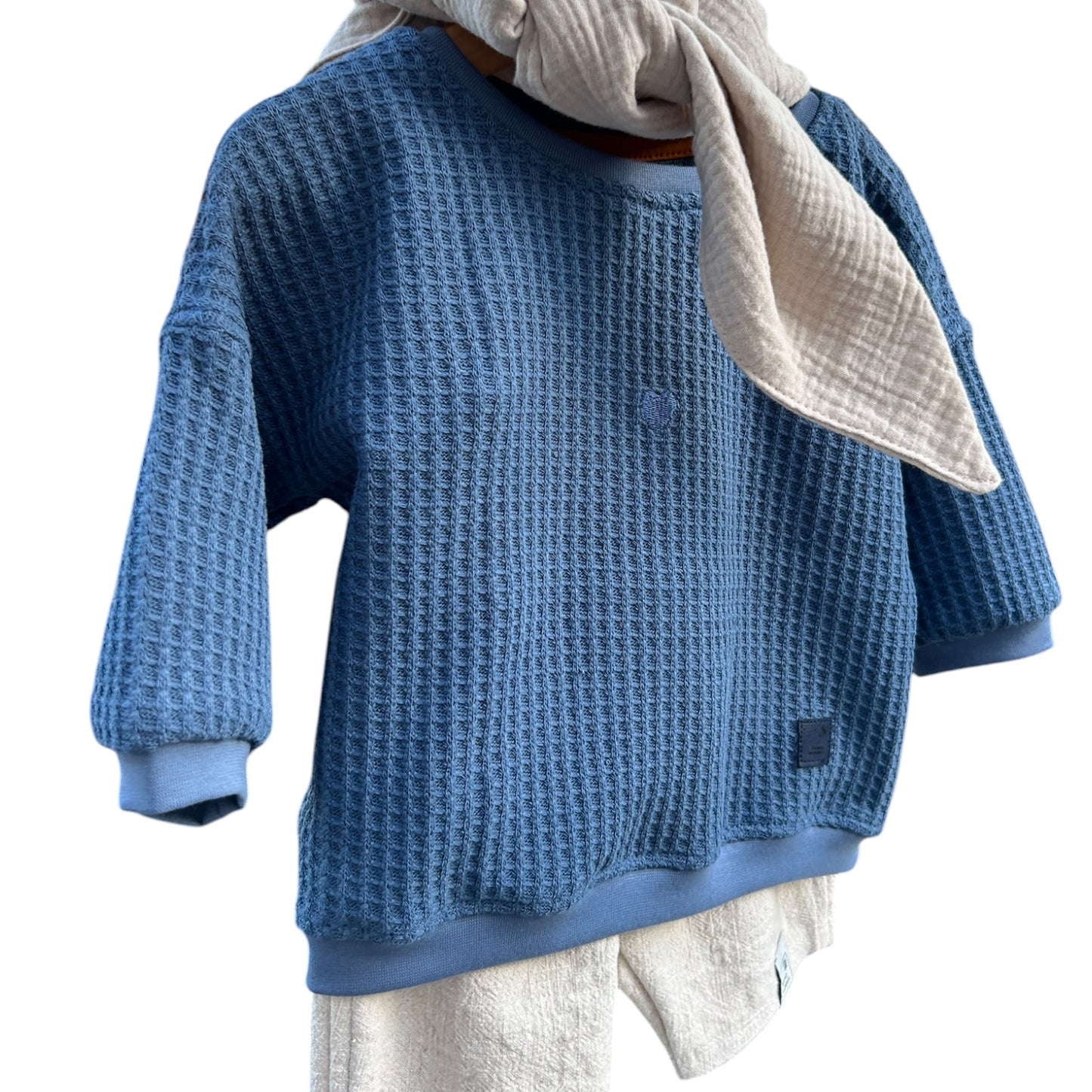 Pullover langaermlig Waffelstrick mit gesticktem Herzchen jeansblau oversized