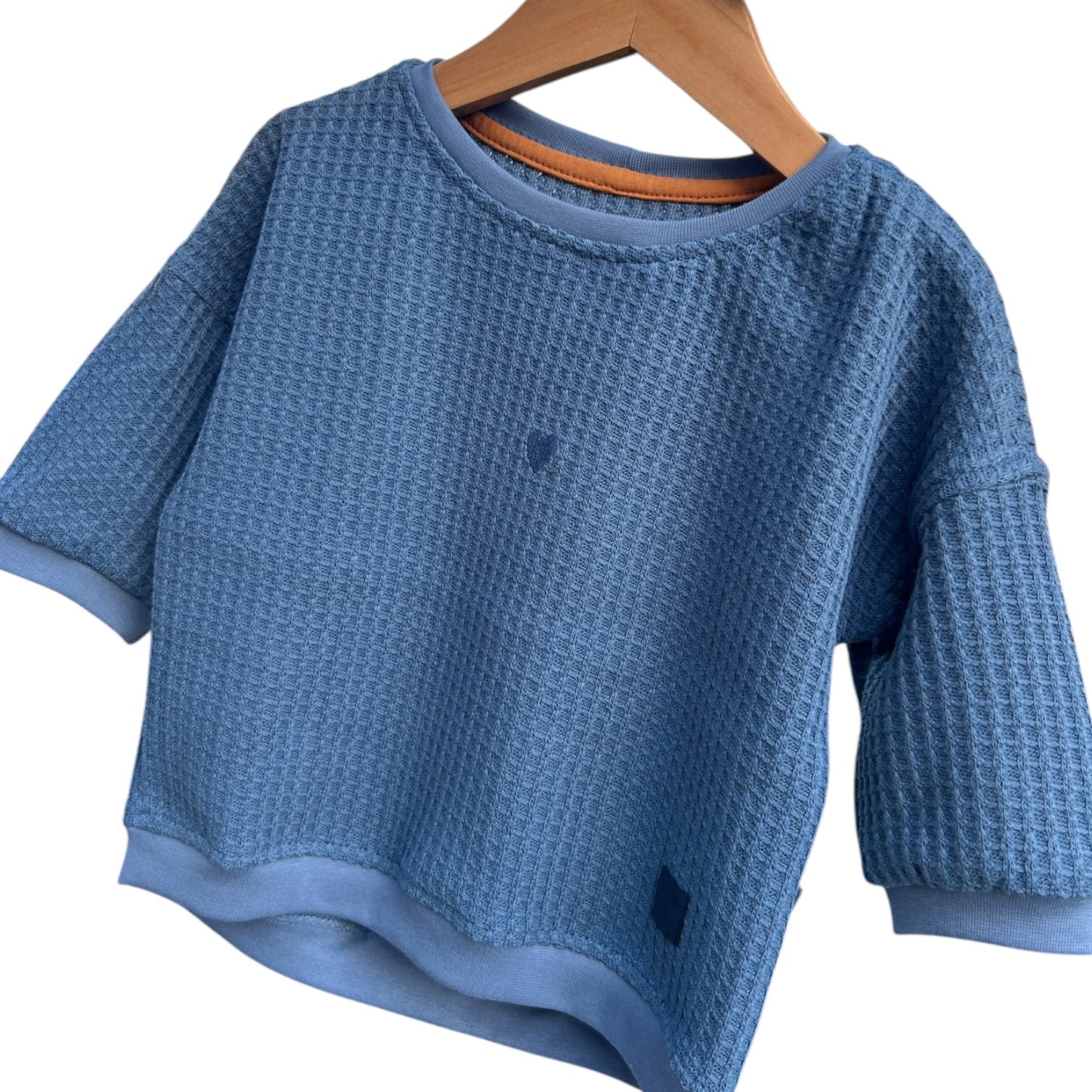 Pullover langaermlig Waffelstrick mit gesticktem Herzchen jeansblau oversized